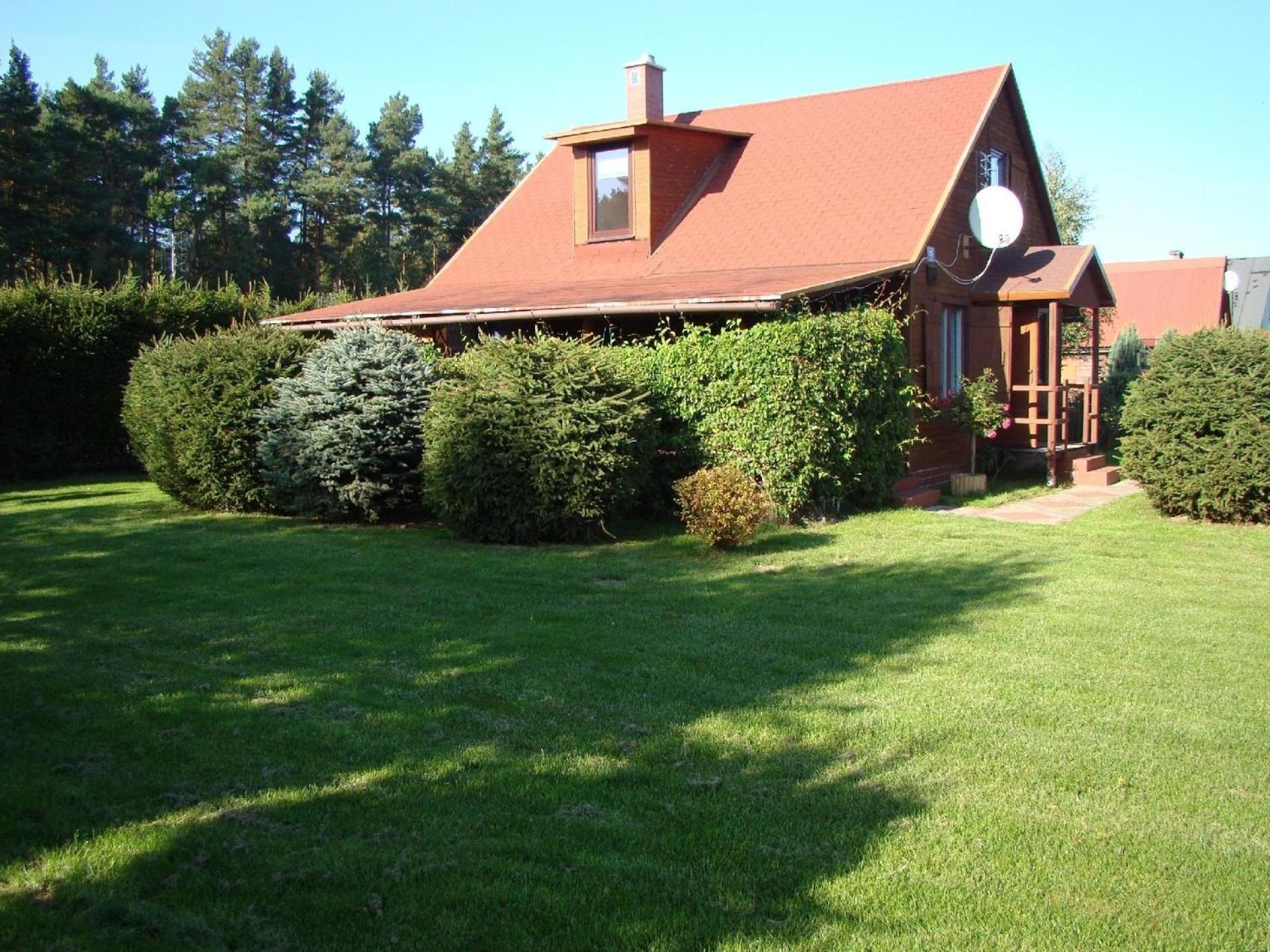 Holzhuette Mit Weitlaeufigem Garten Am Wald Villa Kopalino Dış mekan fotoğraf